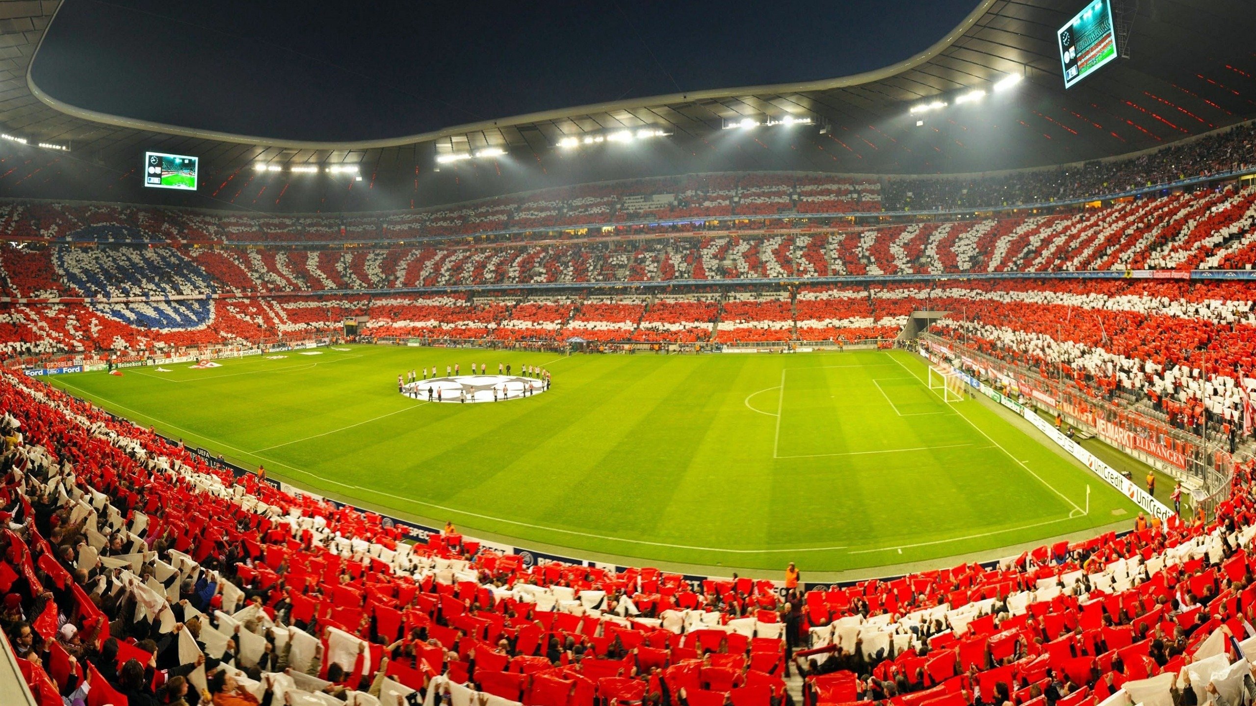 中国足球职业联赛明星球员激励机制创新，足球明星工资怎么算