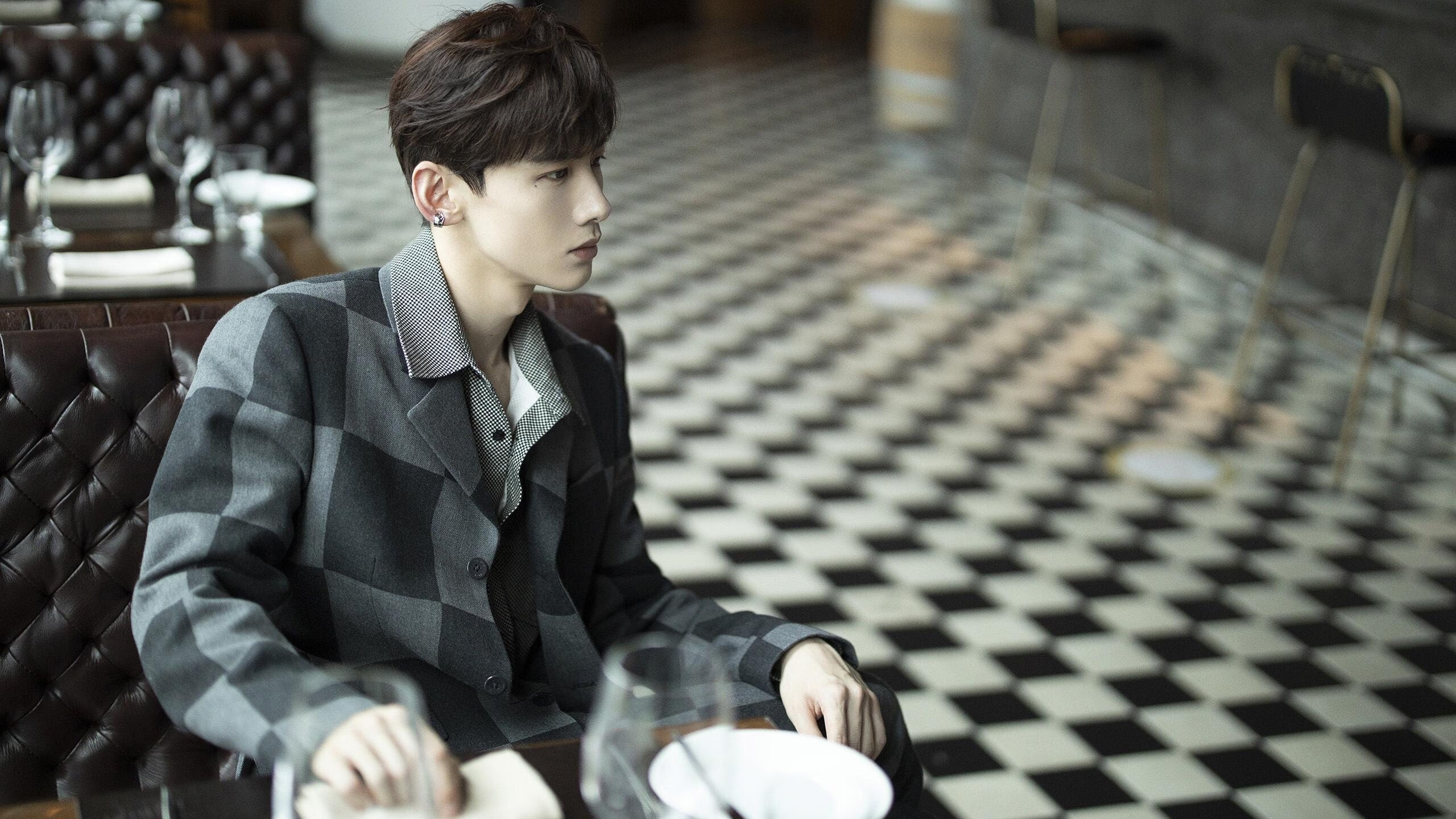 “AI洞察:比赛中的“破局”策略——科技助力球队反败为胜”